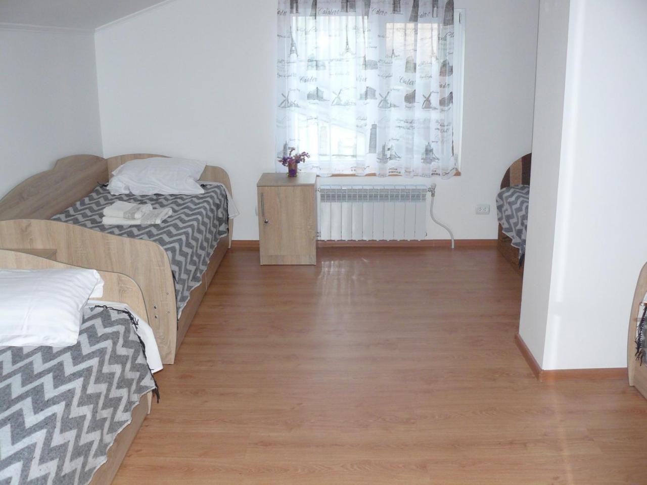 Hostynnyi Botsiun Hotel Dubno Luaran gambar